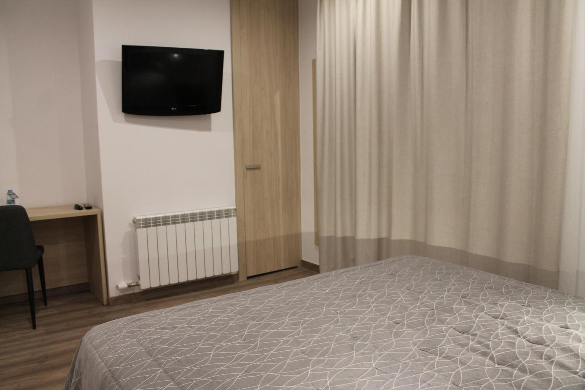 Hotel Jardi Apartaments Mollerussa Camera foto