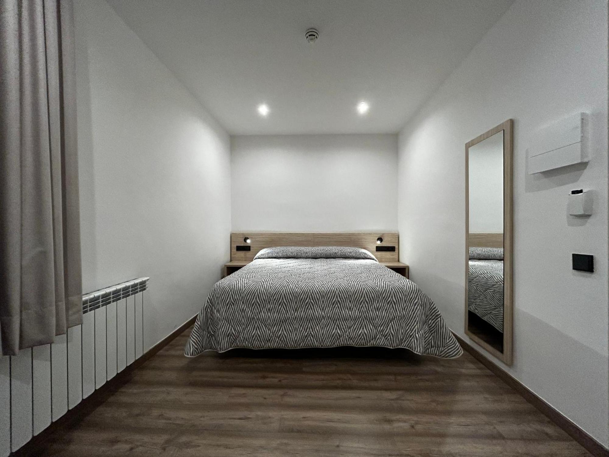 Hotel Jardi Apartaments Mollerussa Camera foto